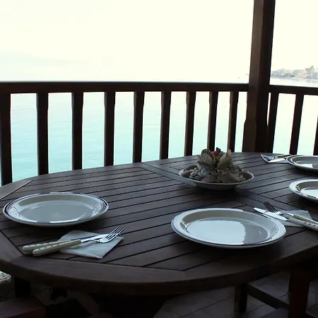Hébergement de vacances Traditional House By The Sea